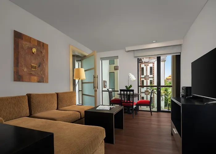 Prime Plaza – Bali Hotel